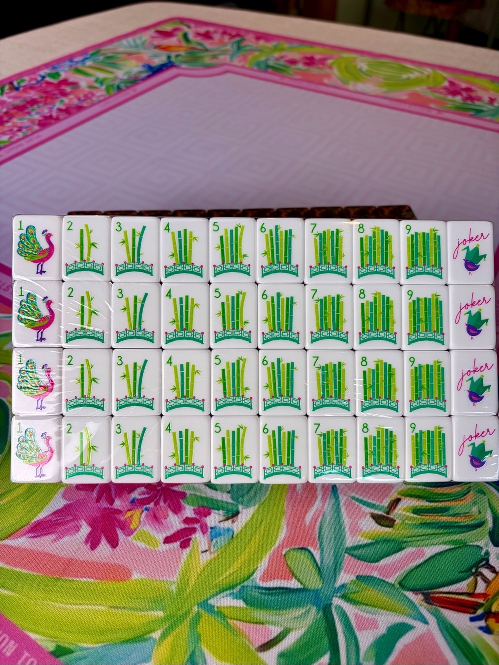 Vibrant π π΄ Jungle Theme π€π©΅π©· Mahjong Tiles, Tile Bag, Dish & DiceποΈ - Picture 6 of 9